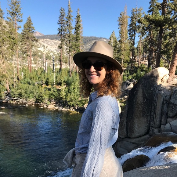 Meet your Posher, Shea - Picture 6 of 6